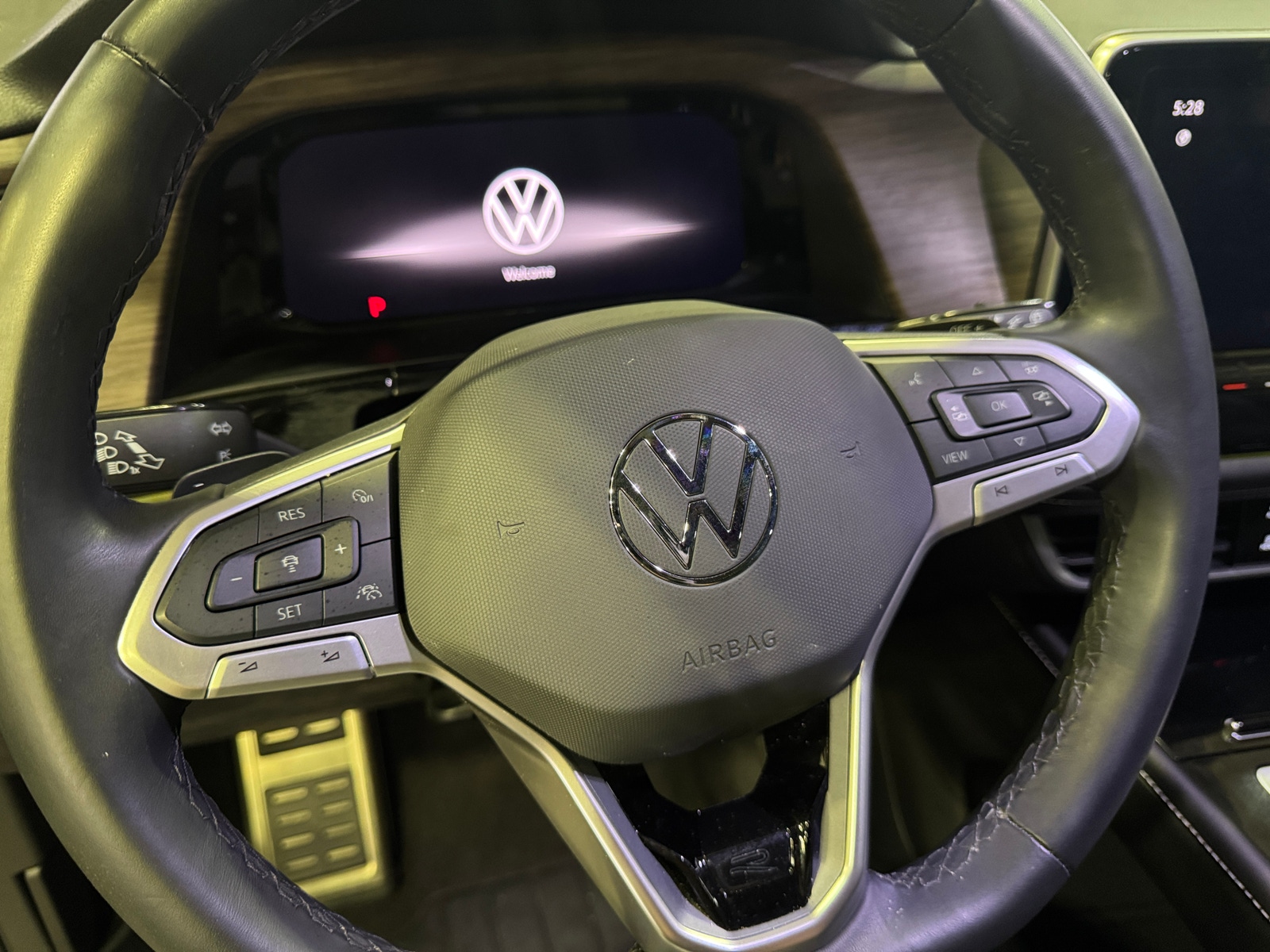 Thumbnail: 2024 Volkswagen Atlas - 4