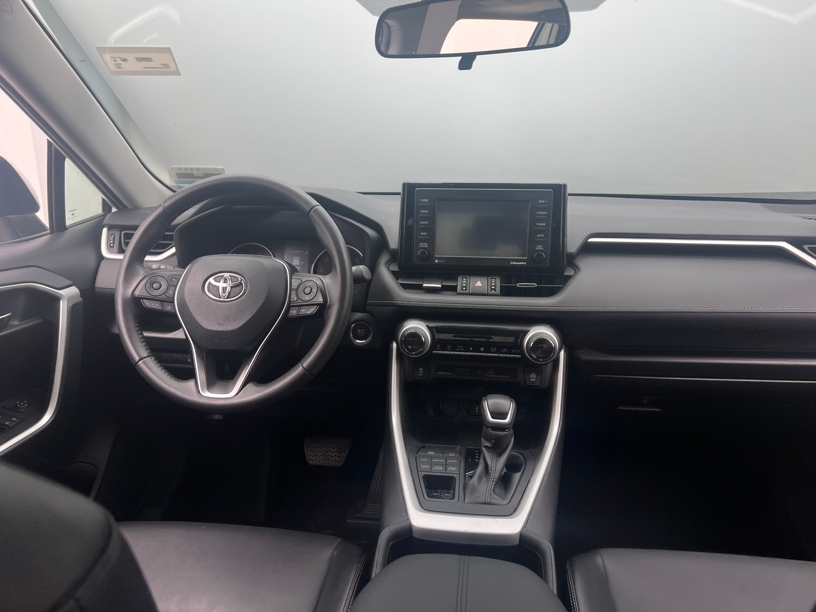 Thumbnail: 2022 Toyota RAV4 - 2