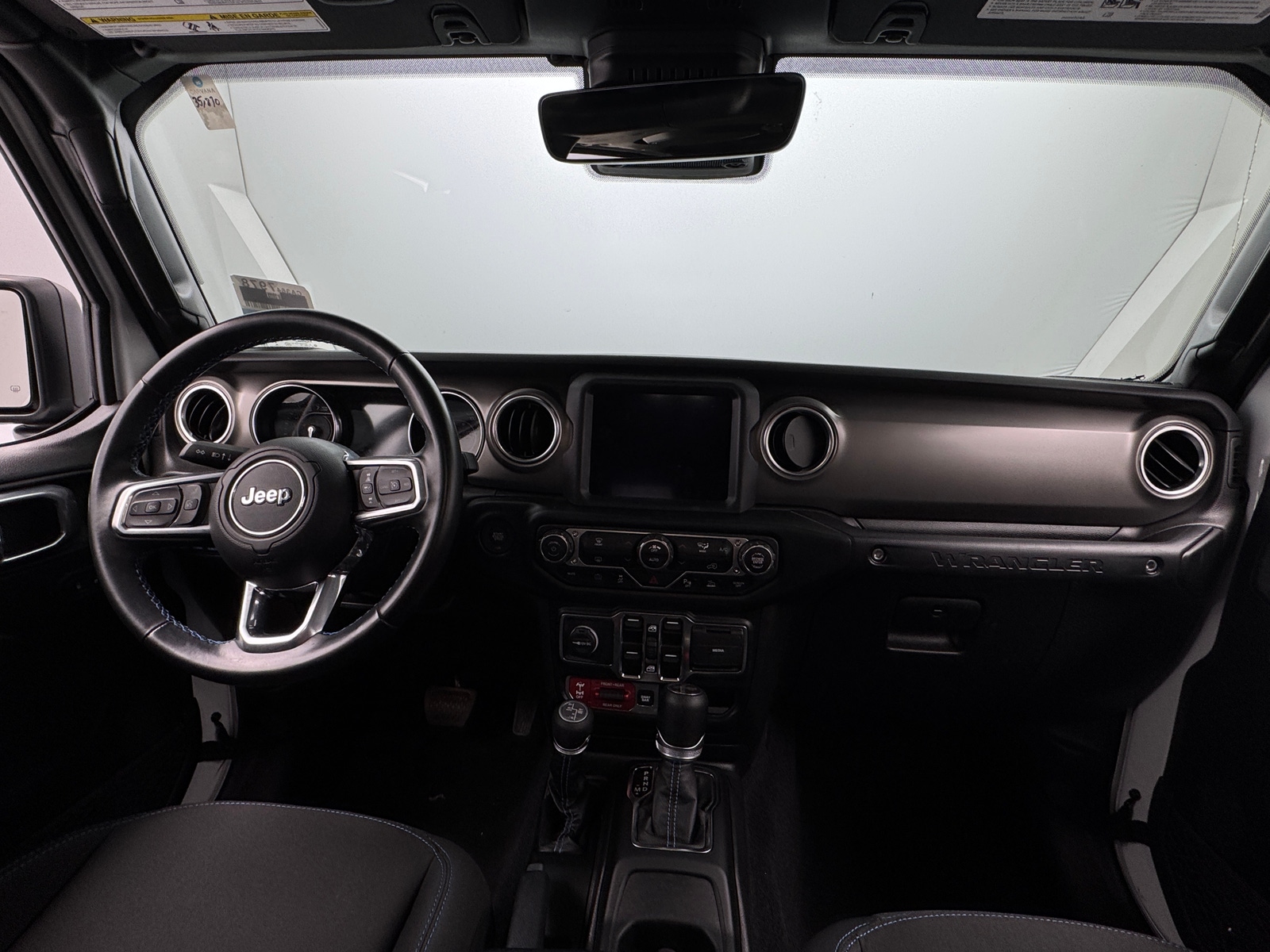 Thumbnail: 2022 Jeep Wrangler - 3