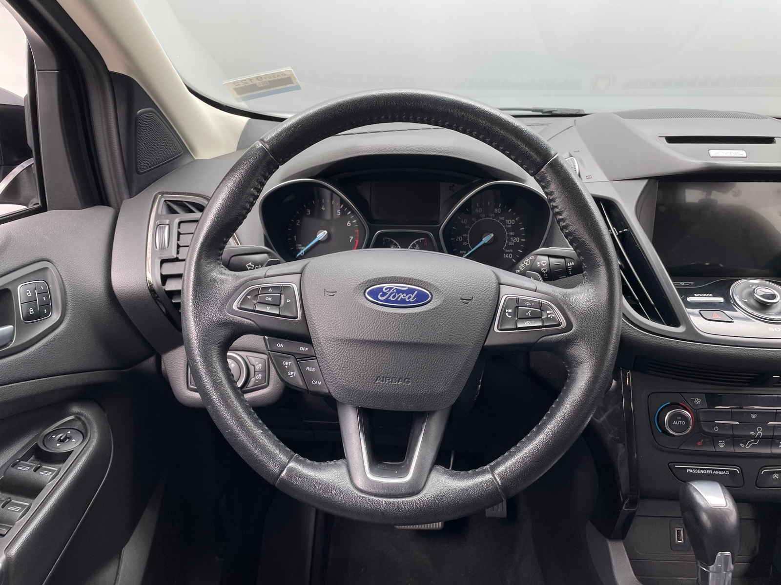 Thumbnail: 2017 Ford Escape - 4