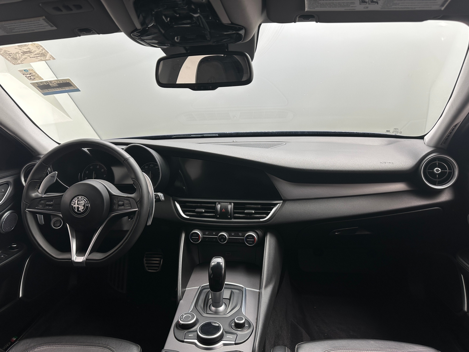 Thumbnail: 2017 Alfa Romeo Giulia - 2