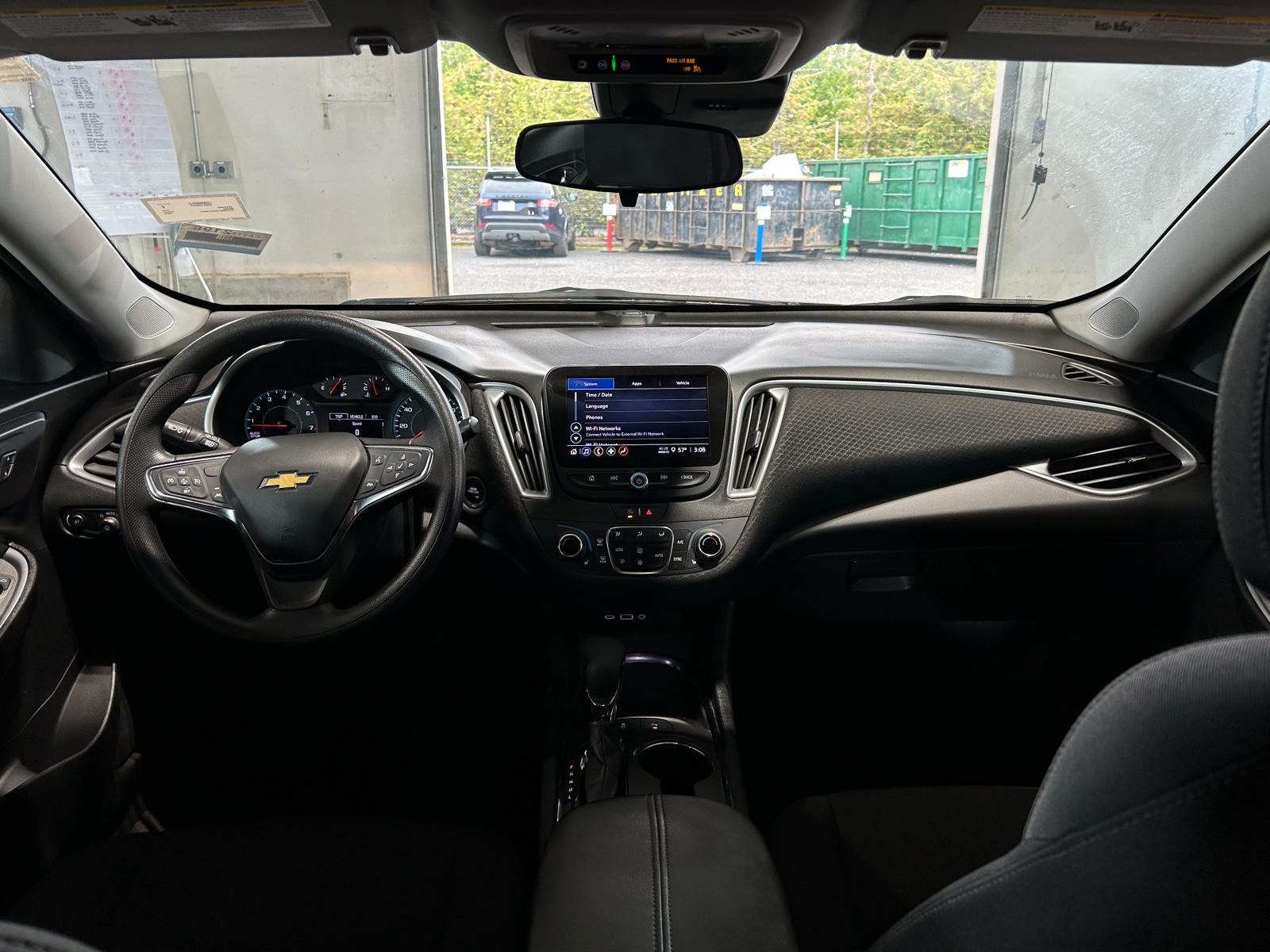 Thumbnail: 2024 Chevrolet Malibu - 3