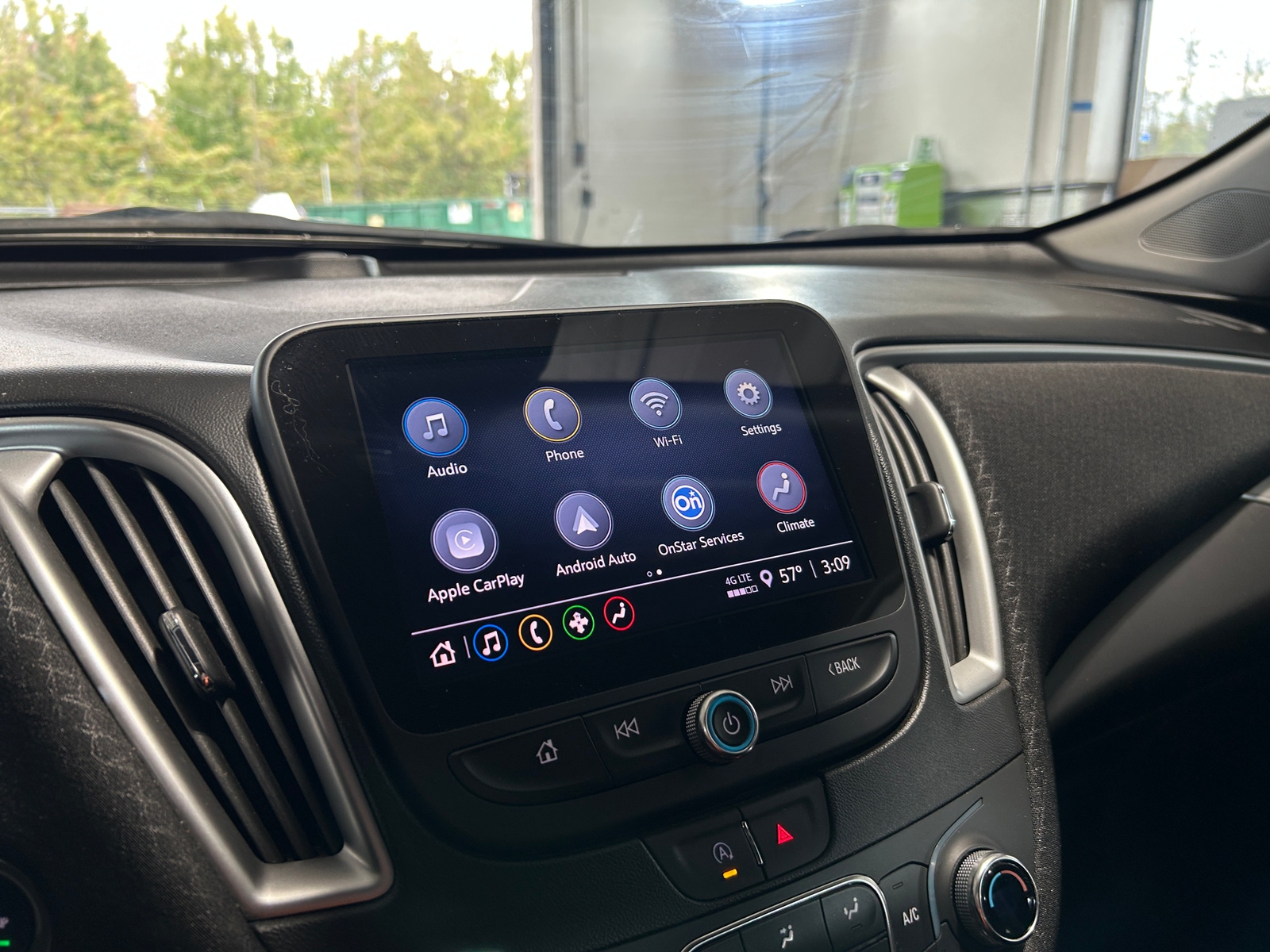 Thumbnail: 2024 Chevrolet Malibu - 4