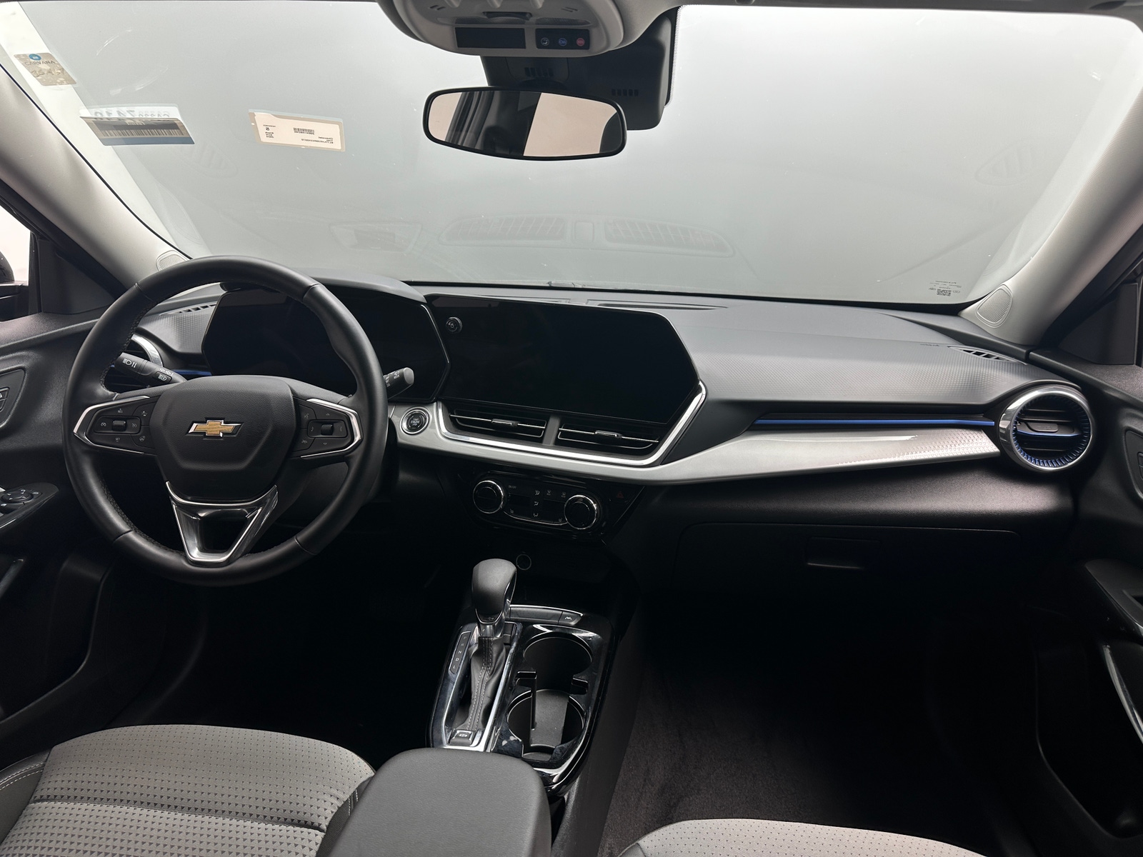Thumbnail: 2024 Chevrolet Trax - 3