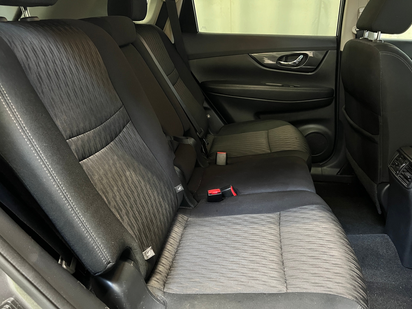 Thumbnail: 2017 Nissan Rogue - 6