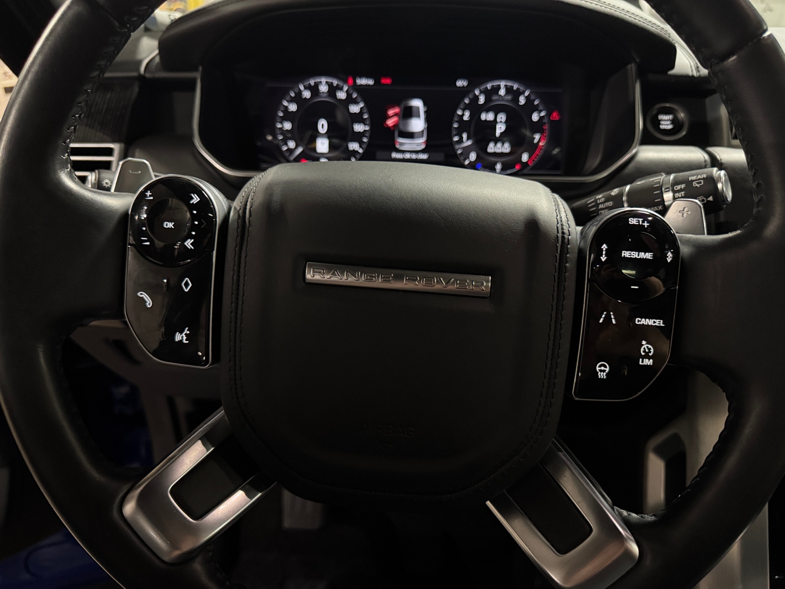 Thumbnail: 2021 Land Rover Range Rover - 4