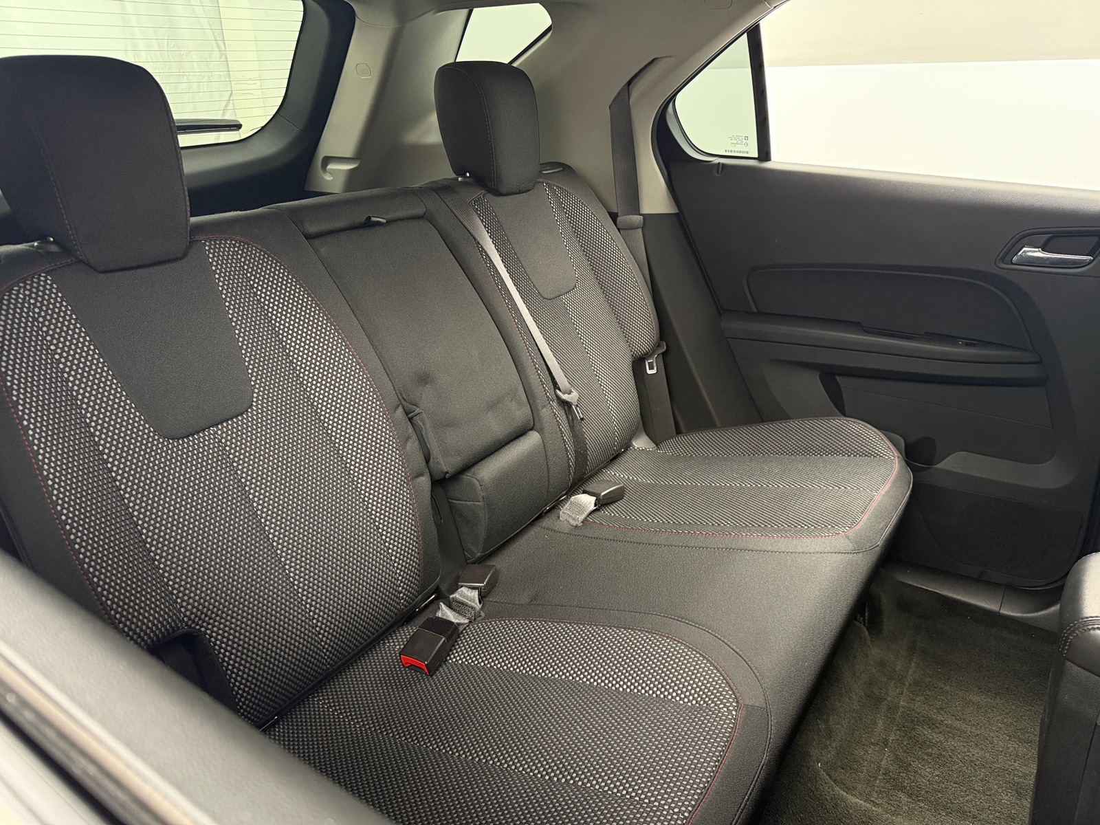 Thumbnail: 2017 Chevrolet Equinox - 6