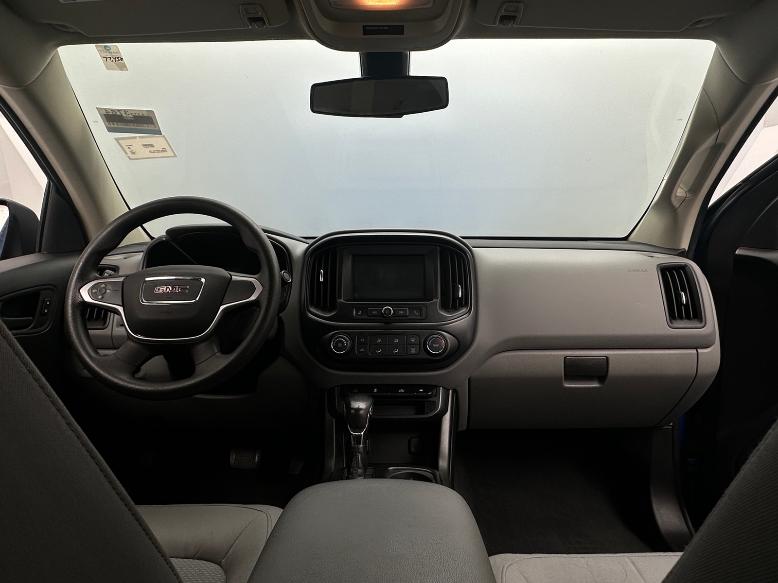 Thumbnail: 2022 GMC Canyon - 3