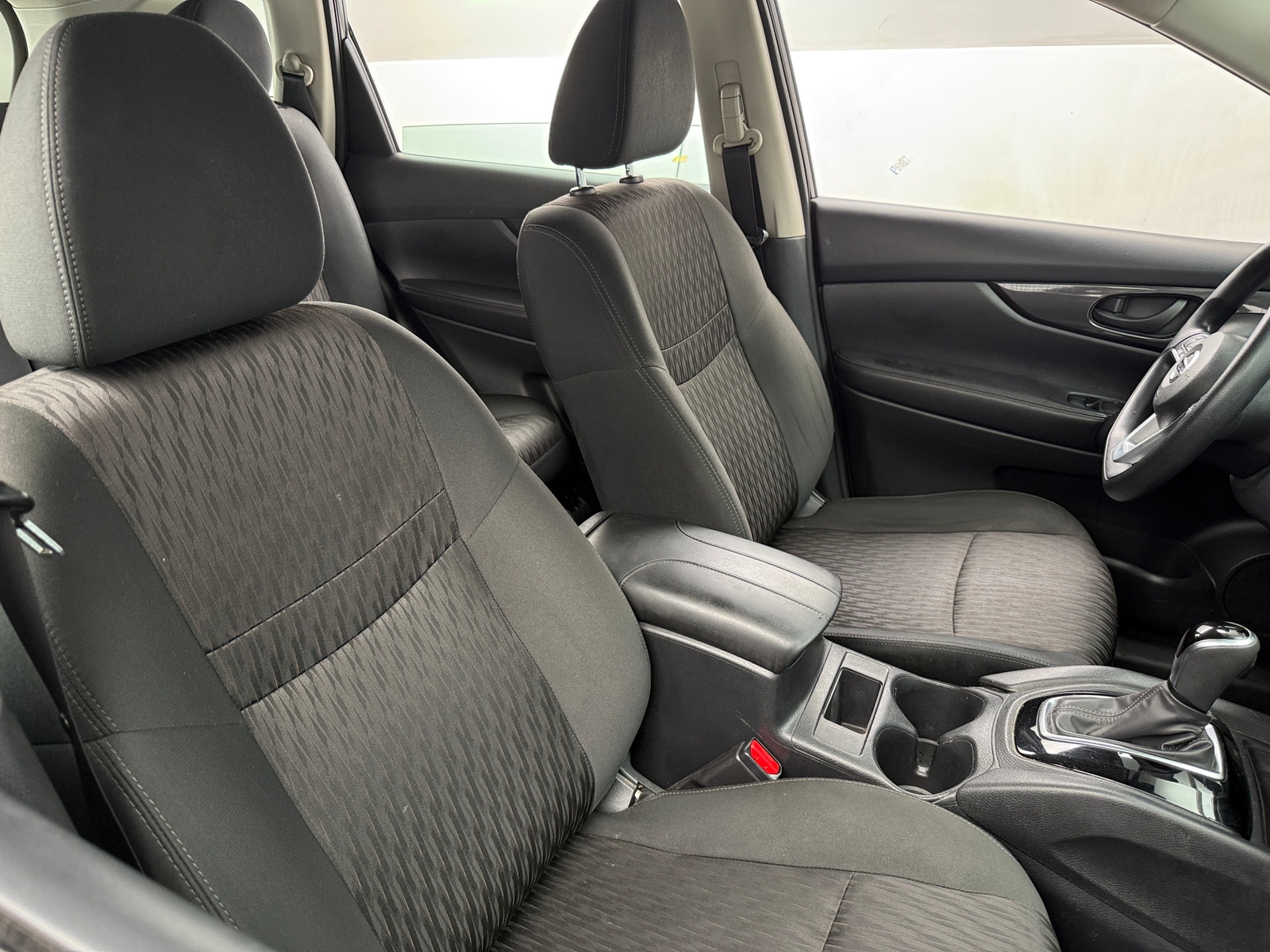 Thumbnail: 2019 Nissan Rogue - 2