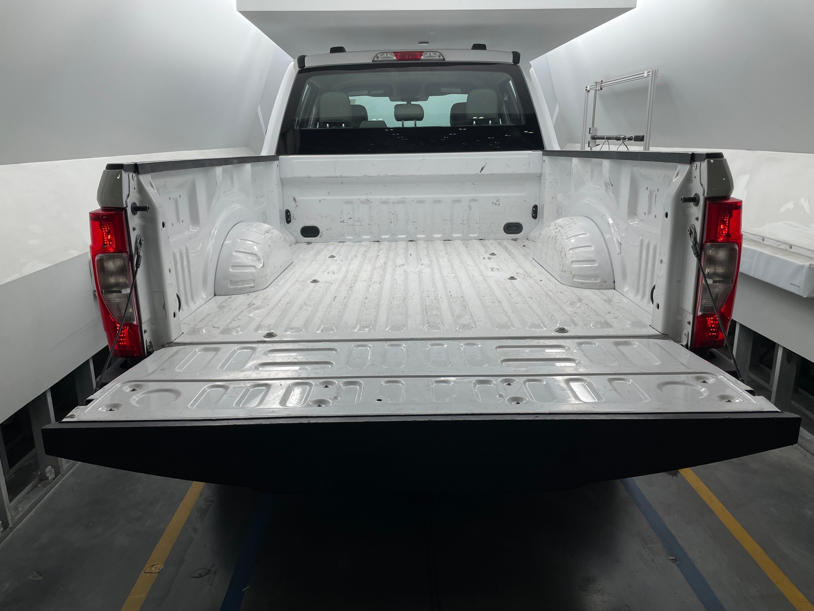 Thumbnail: 2021 Ford Econoline - 6
