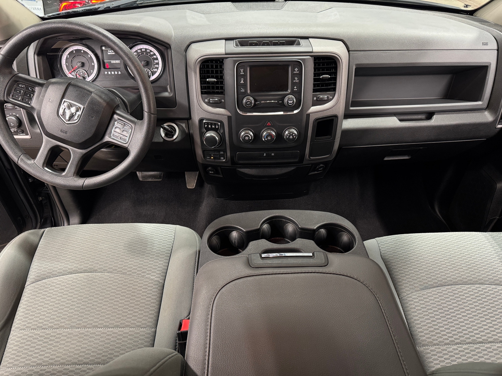 Thumbnail: 2019 RAM 1500 Classic - 3