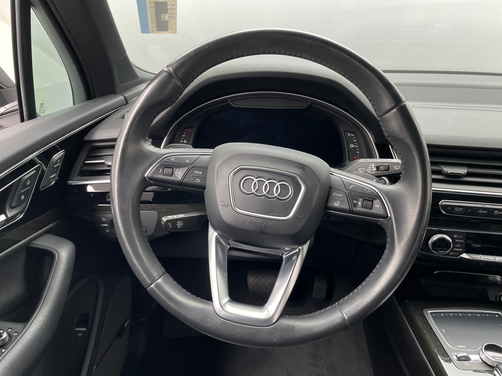 Thumbnail: 2018 Audi Q7 - 4