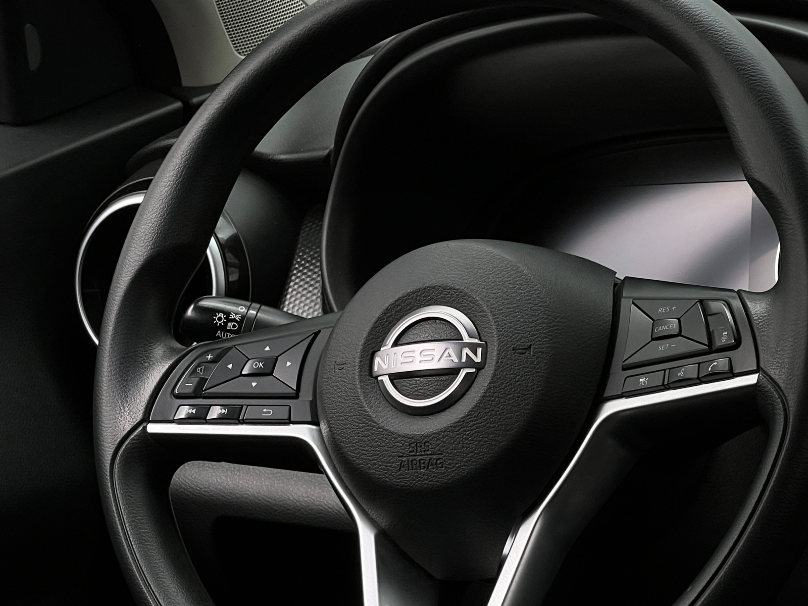 Thumbnail: 2023 Nissan Kicks - 5