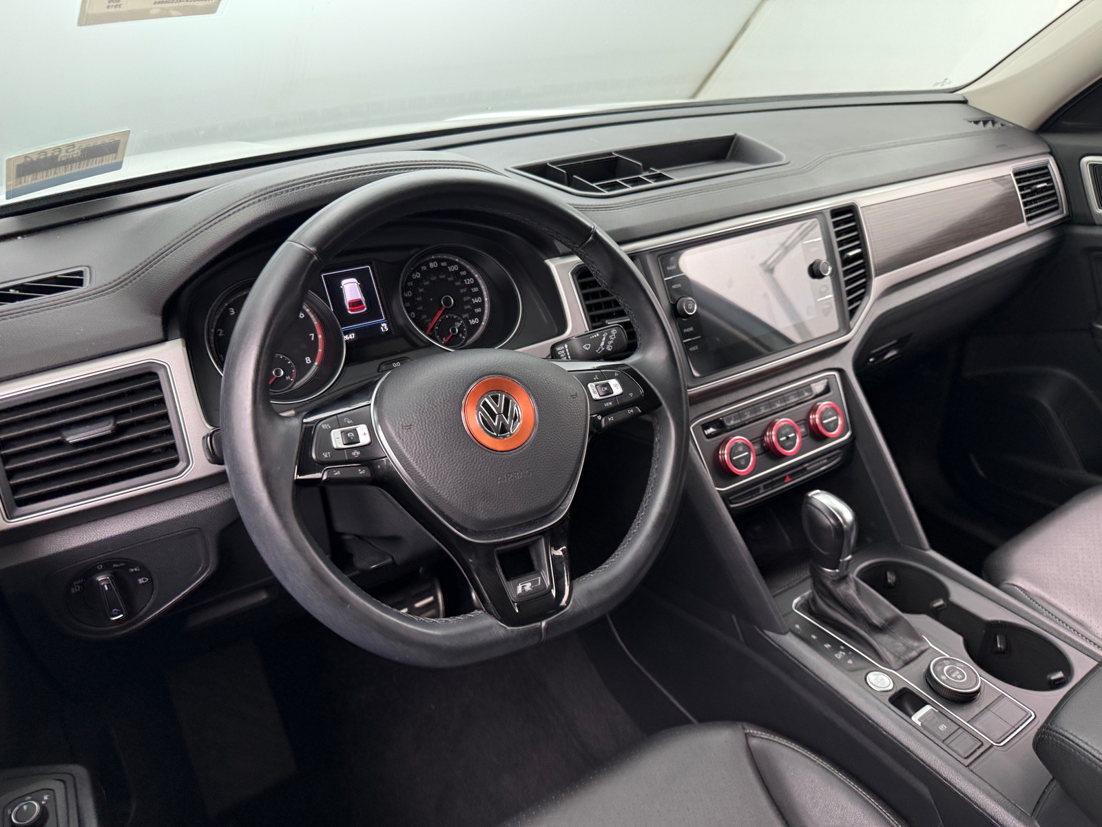 Thumbnail: 2019 Volkswagen Atlas - 4