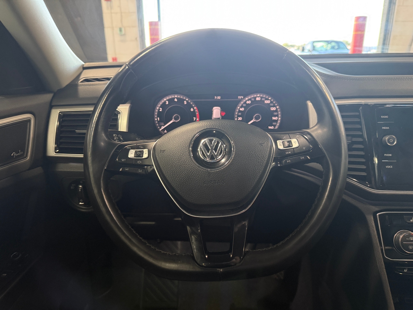 Thumbnail: 2019 Volkswagen Atlas - 4