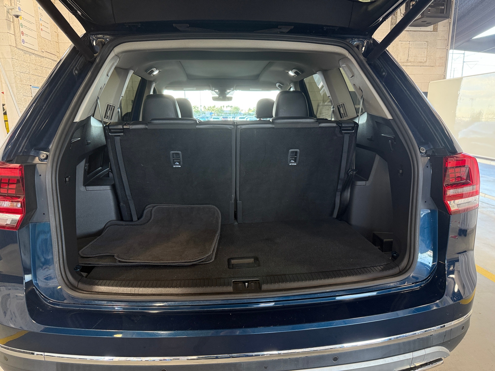 Thumbnail: 2019 Volkswagen Atlas - 6