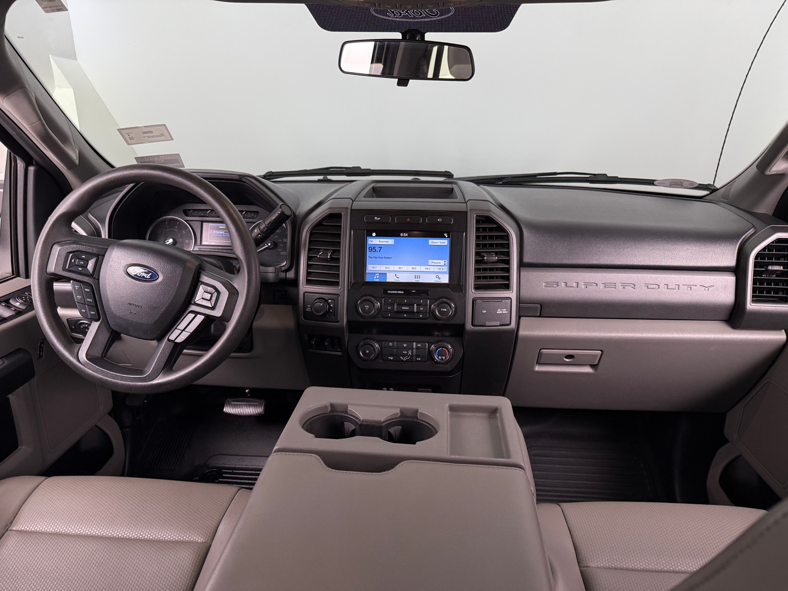 Thumbnail: 2019 Ford Econoline - 3