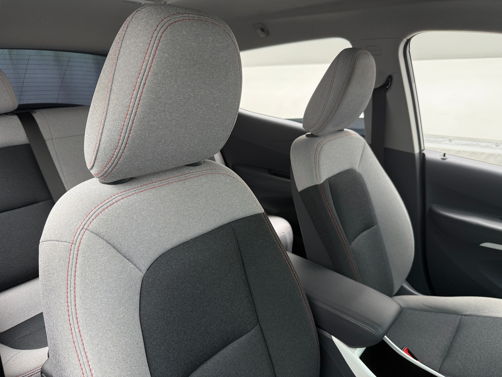Thumbnail: 2019 Chevrolet Bolt EV - 2