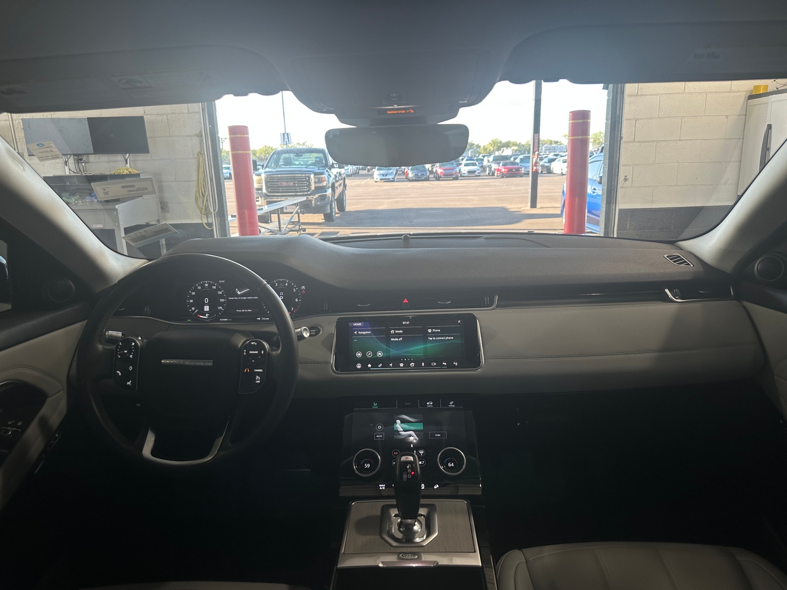Thumbnail: 2020 Land Rover Range Rover Evoque - 2