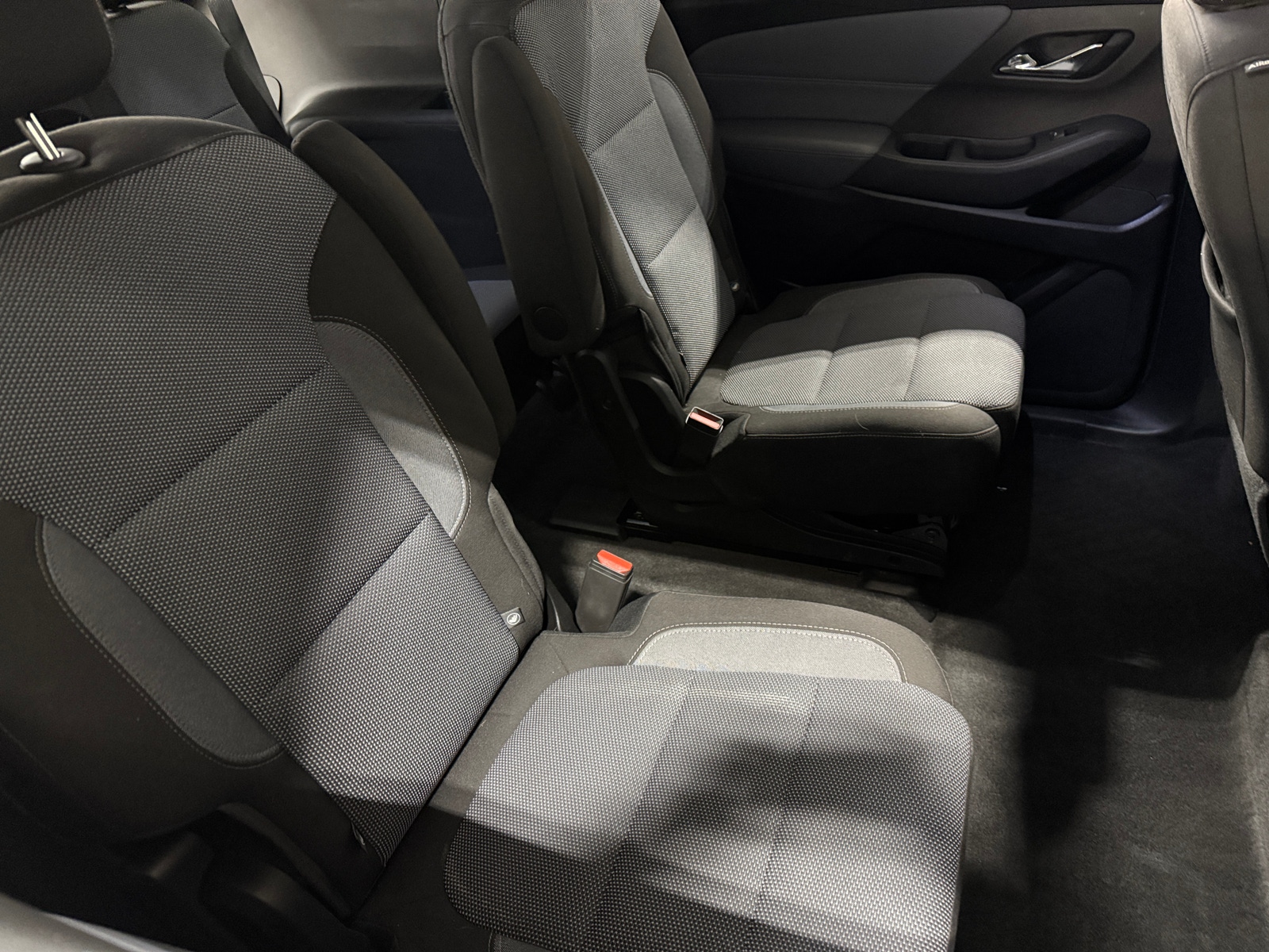 Thumbnail: 2018 Chevrolet Traverse - 6