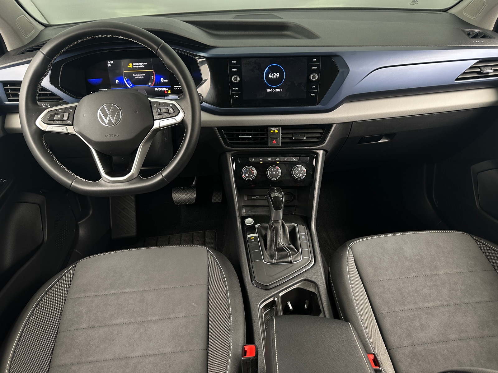 Thumbnail: 2023 Volkswagen Taos - 2