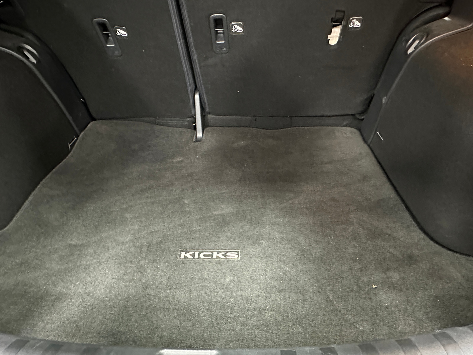 Thumbnail: 2021 Nissan Kicks - 7