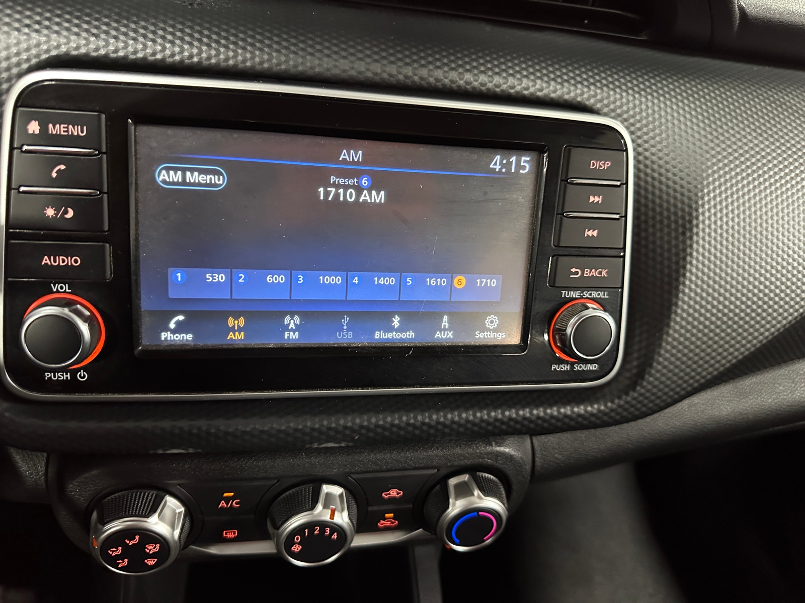 Thumbnail: 2021 Nissan Kicks - 4