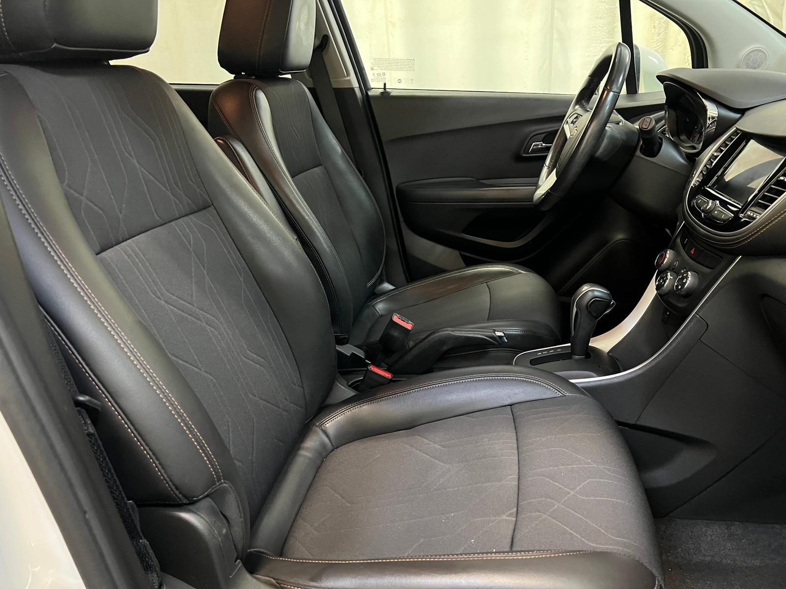 Thumbnail: 2020 Chevrolet Trax - 2