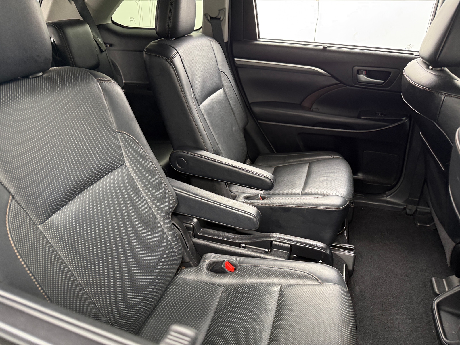 Thumbnail: 2018 Toyota Highlander - 6