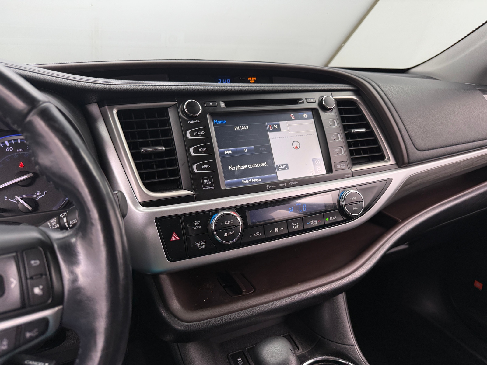 Thumbnail: 2018 Toyota Highlander - 4