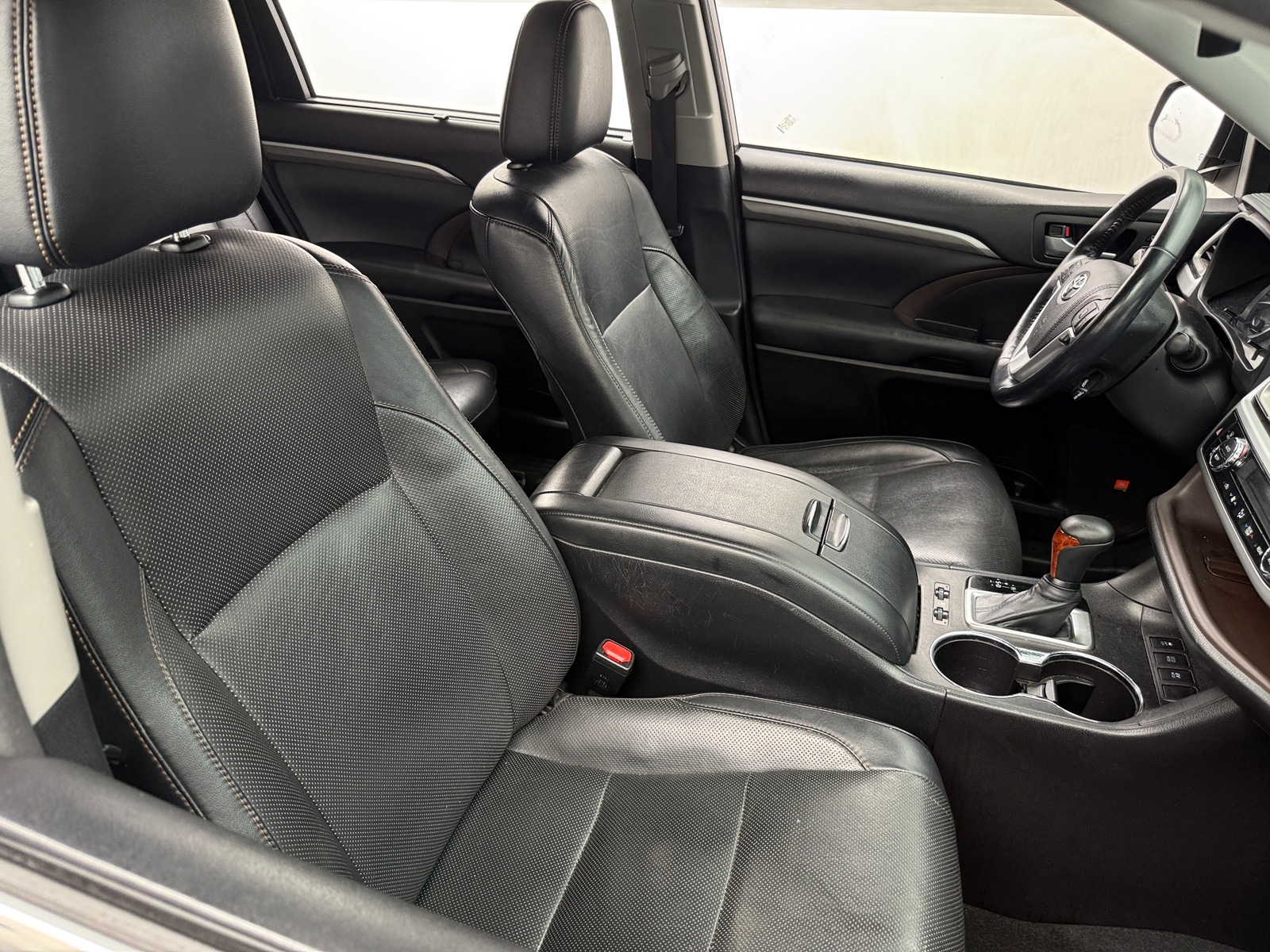 Thumbnail: 2018 Toyota Highlander - 2