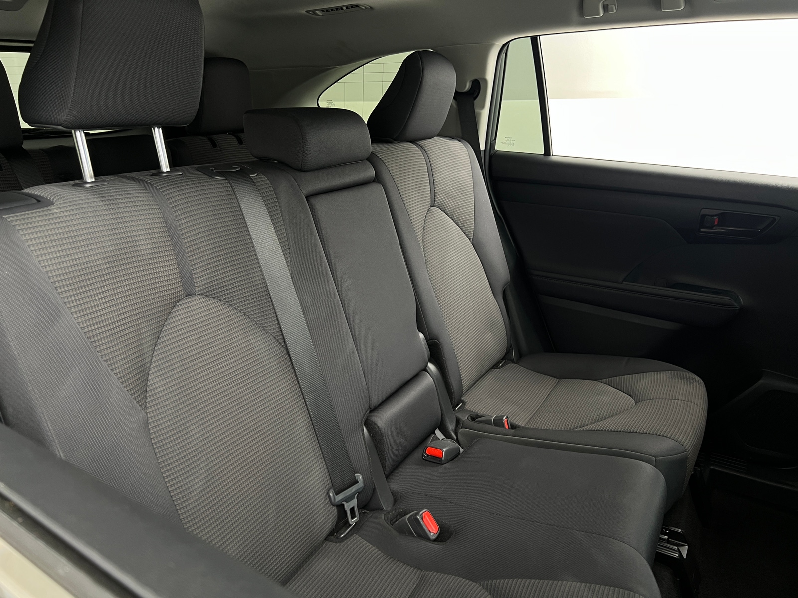 Thumbnail: 2024 Toyota Highlander - 6