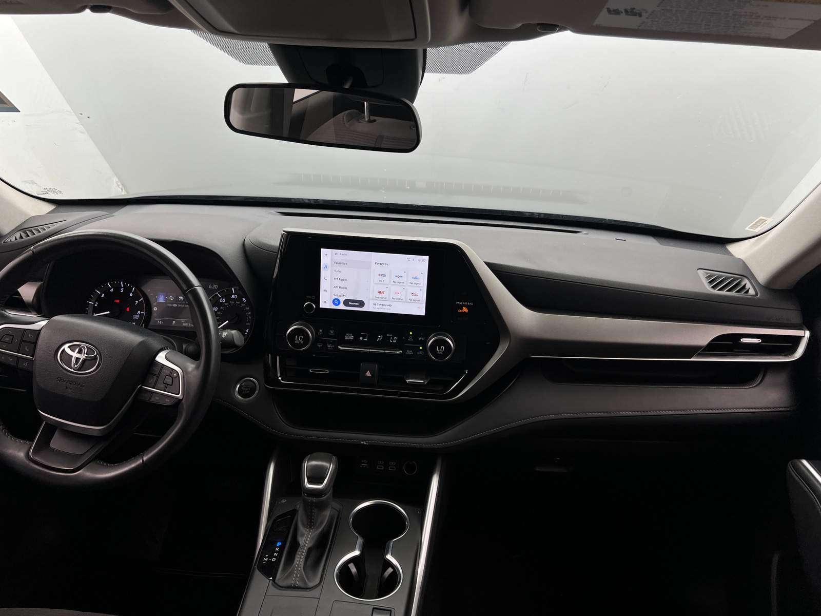Thumbnail: 2024 Toyota Highlander - 3