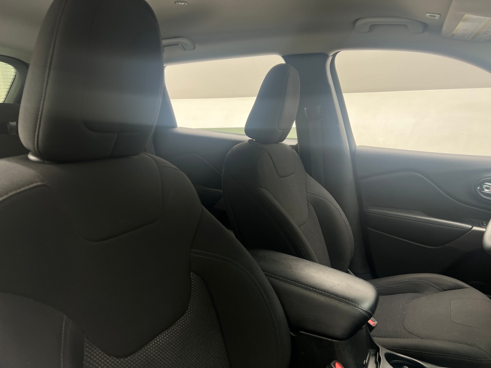 Thumbnail: 2019 Jeep Cherokee - 2