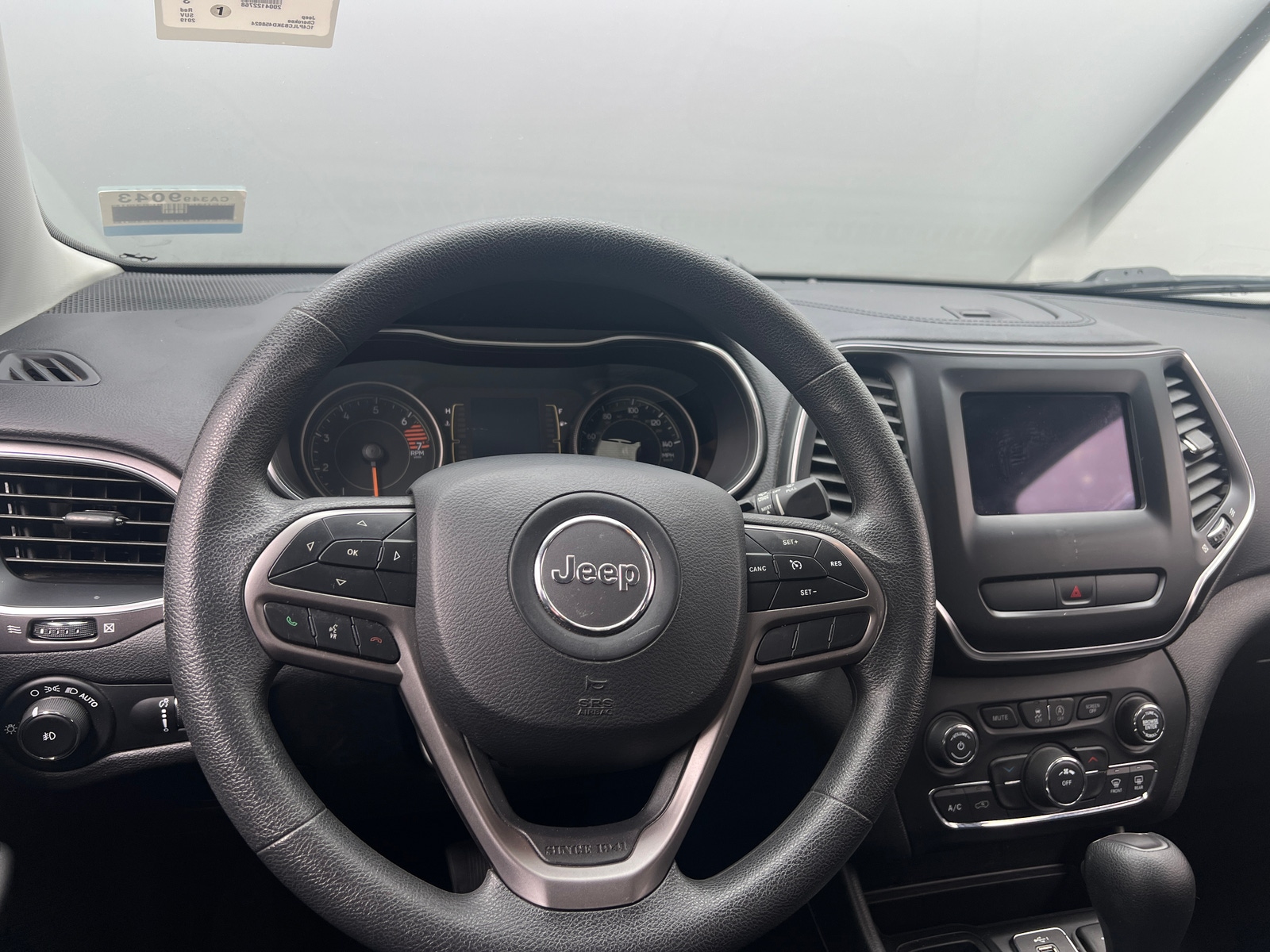 Thumbnail: 2019 Jeep Cherokee - 5