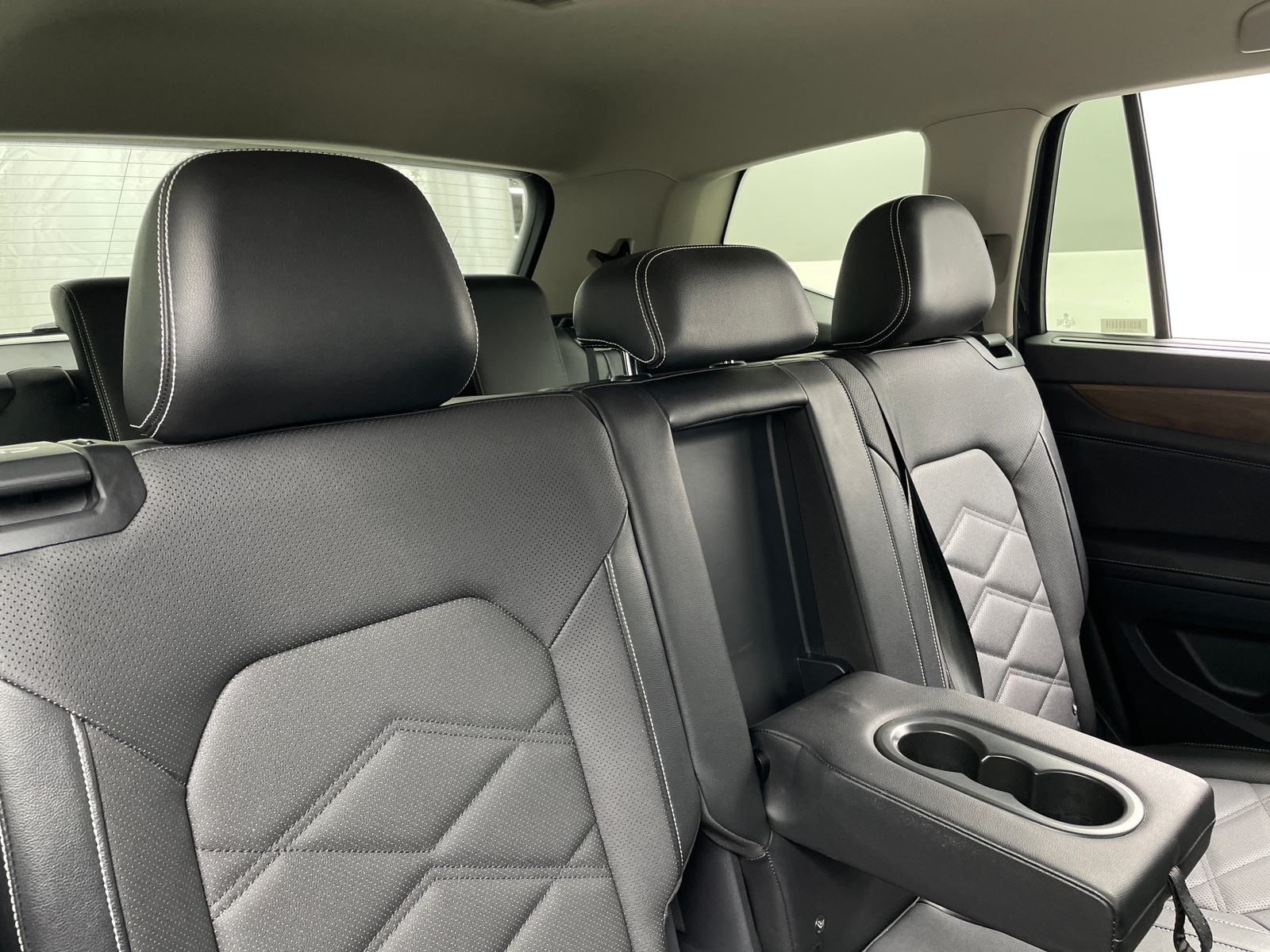 Thumbnail: 2024 Volkswagen Atlas - 5