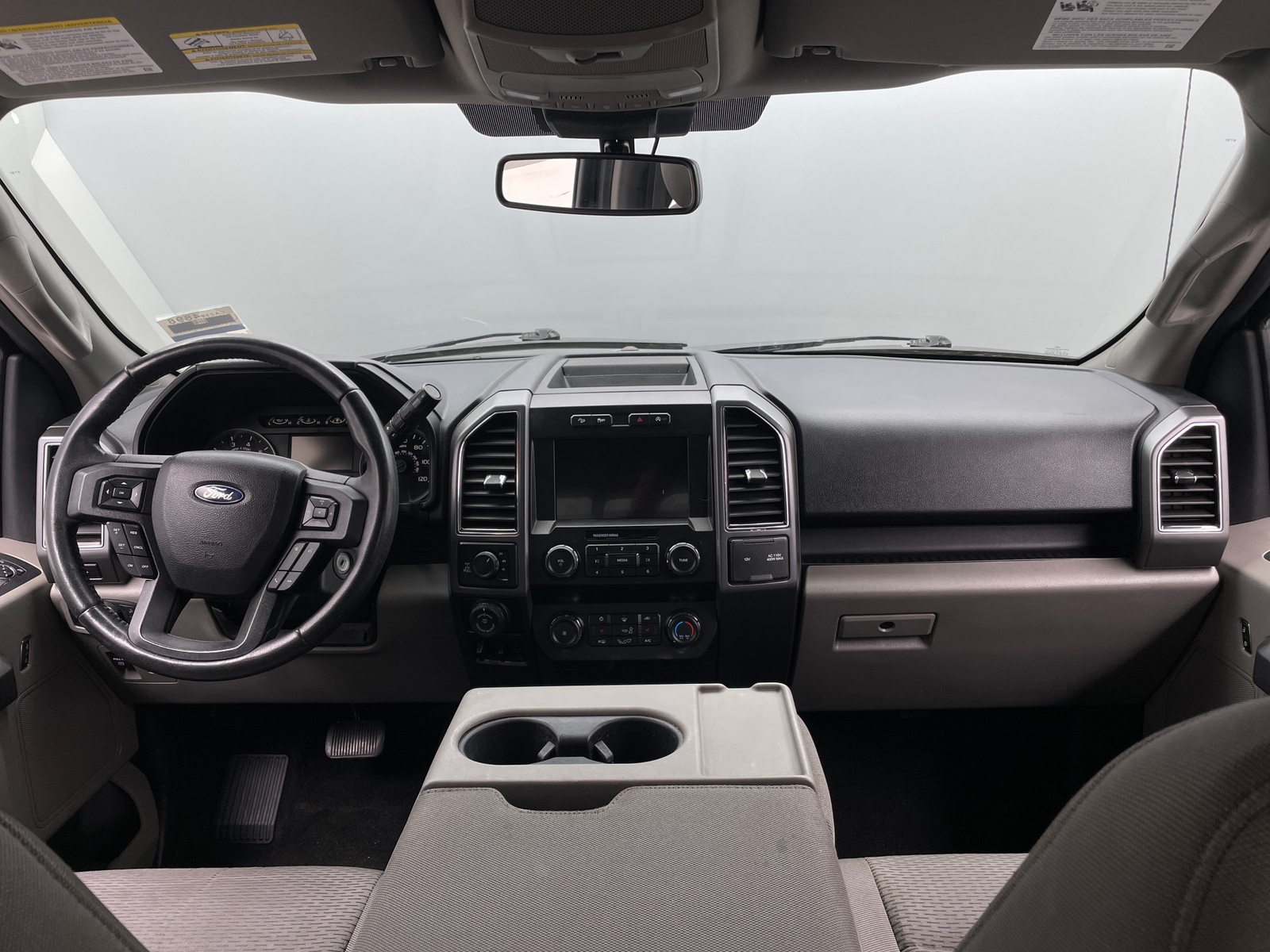 Thumbnail: 2019 Ford Econoline - 3
