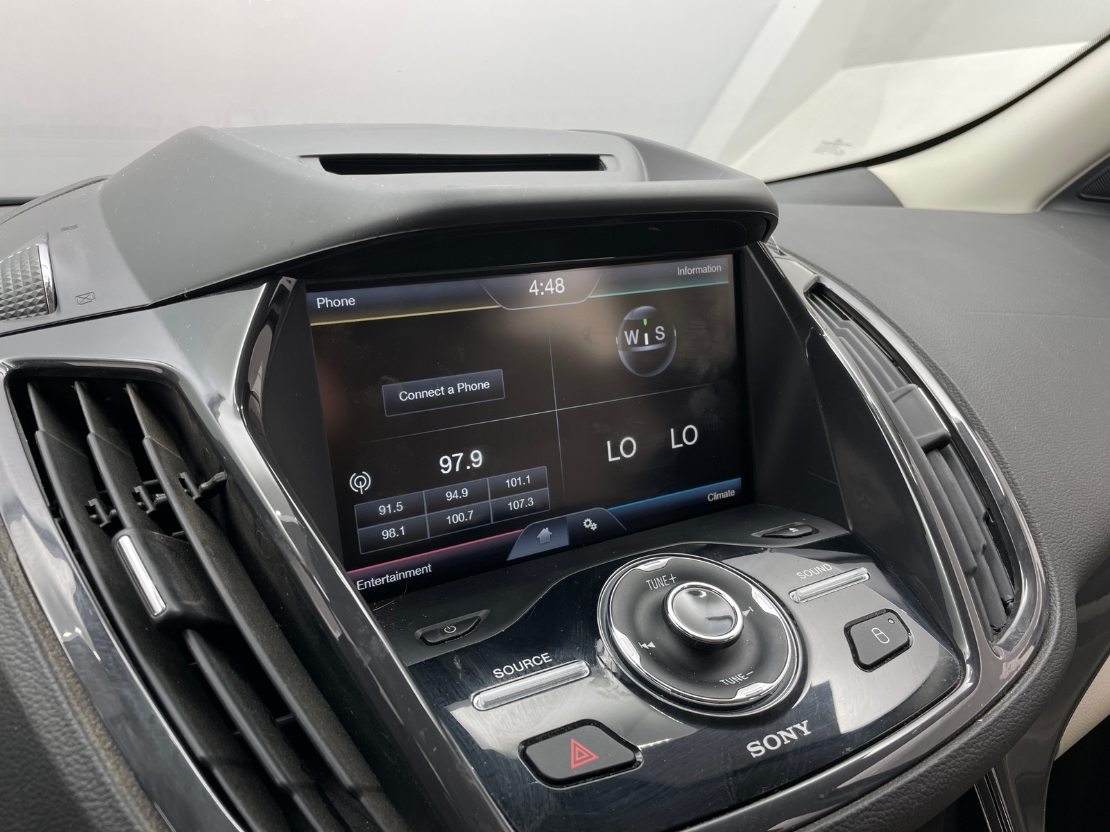 Thumbnail: 2014 Ford Escape - 3