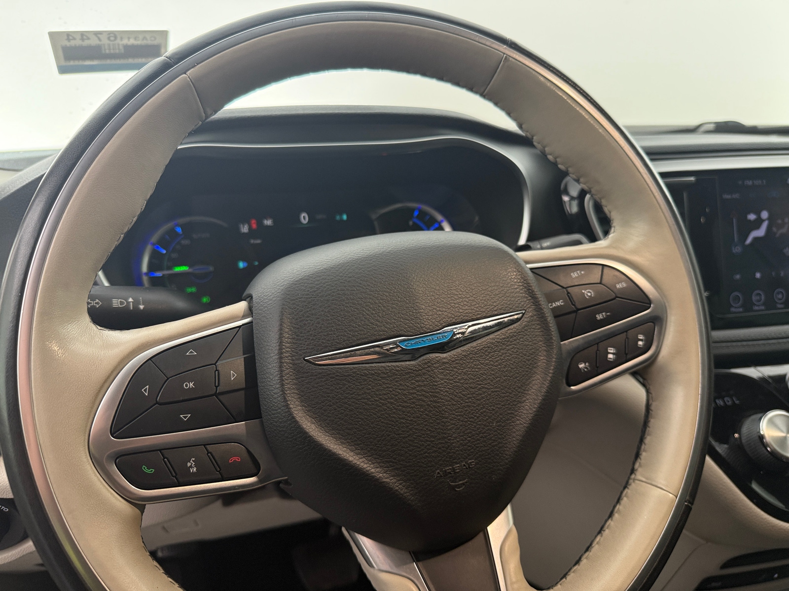 Thumbnail: 2020 Chrysler Pacifica - 4