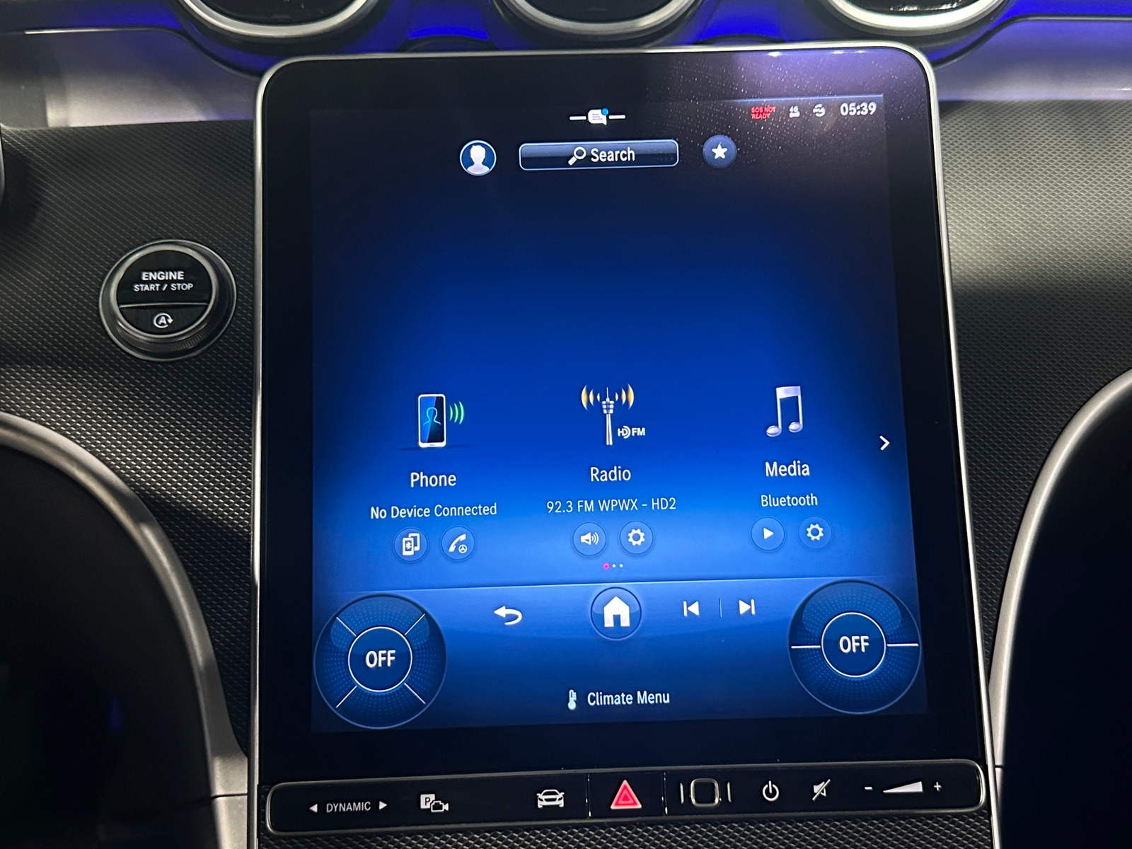 Thumbnail: 2024 Mercedes-Benz C-Class - 3