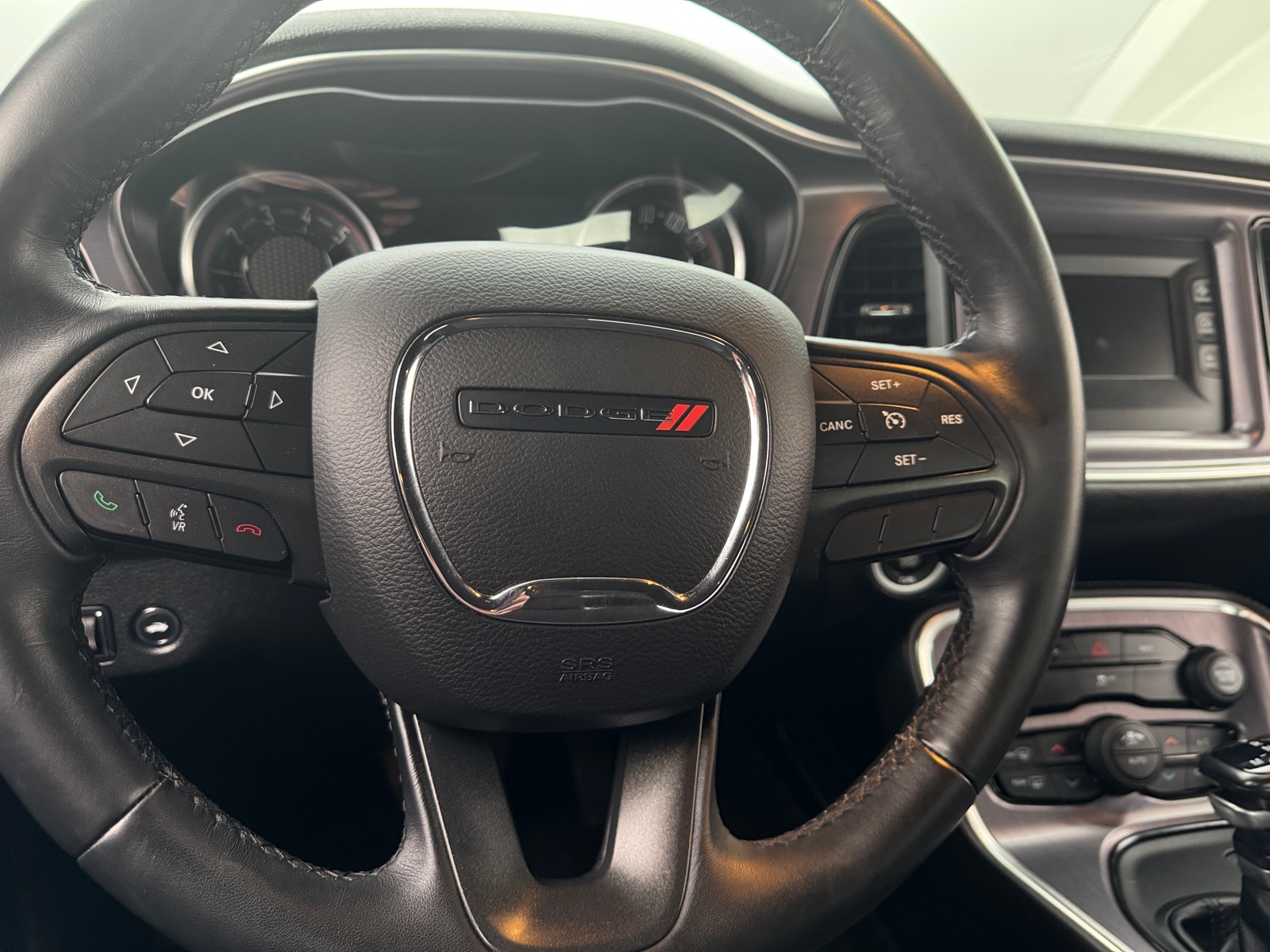 Thumbnail: 2016 Dodge Challenger - 4