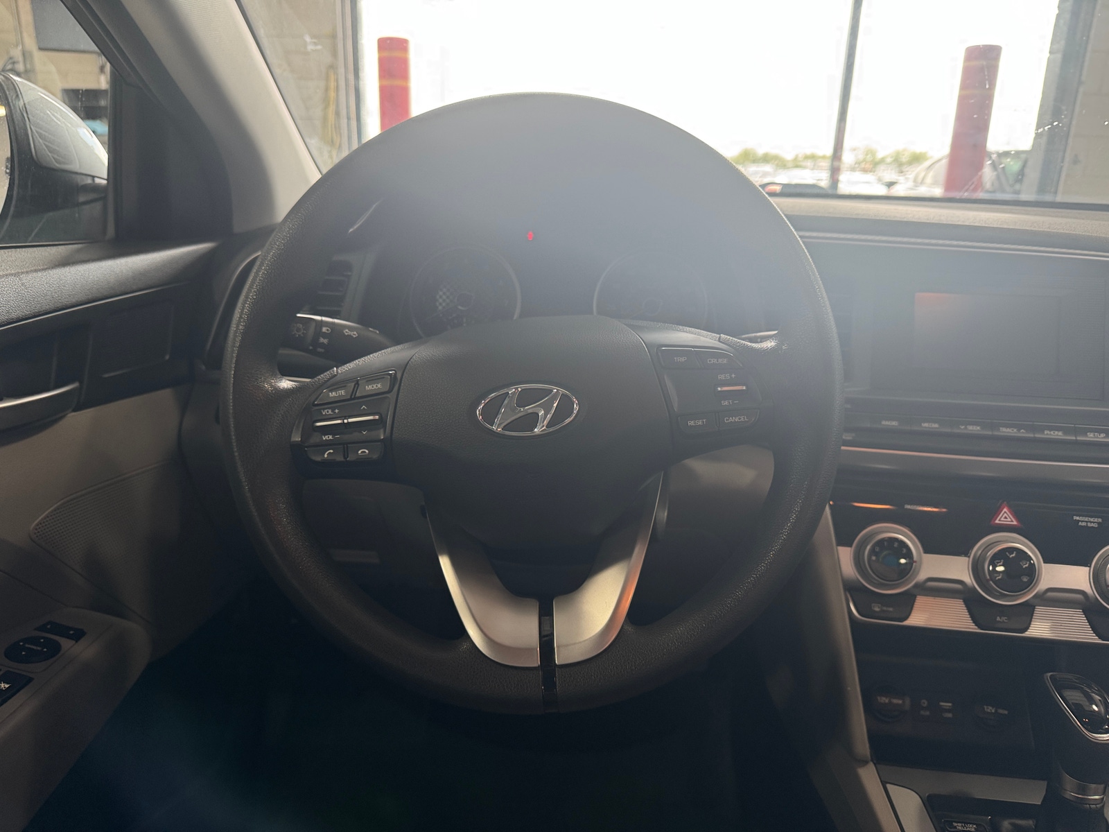 Thumbnail: 2019 Hyundai Elantra - 5
