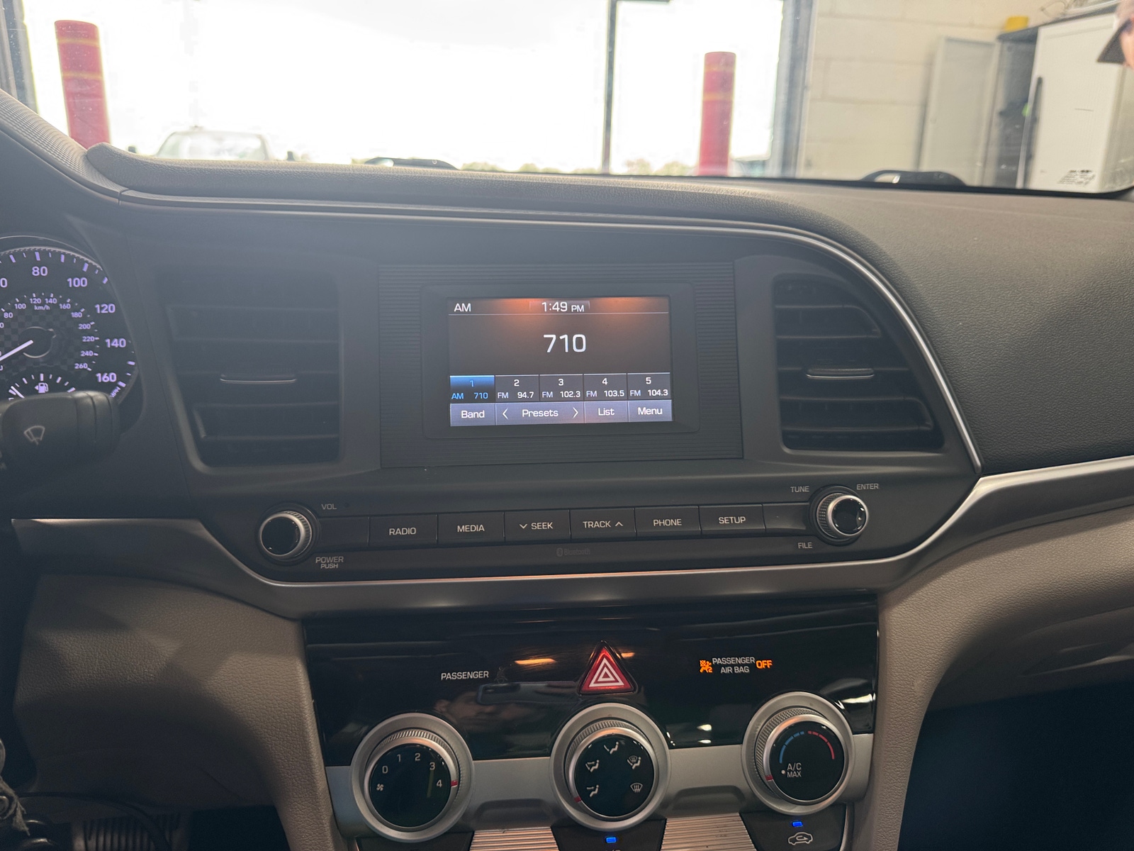 Thumbnail: 2019 Hyundai Elantra - 4