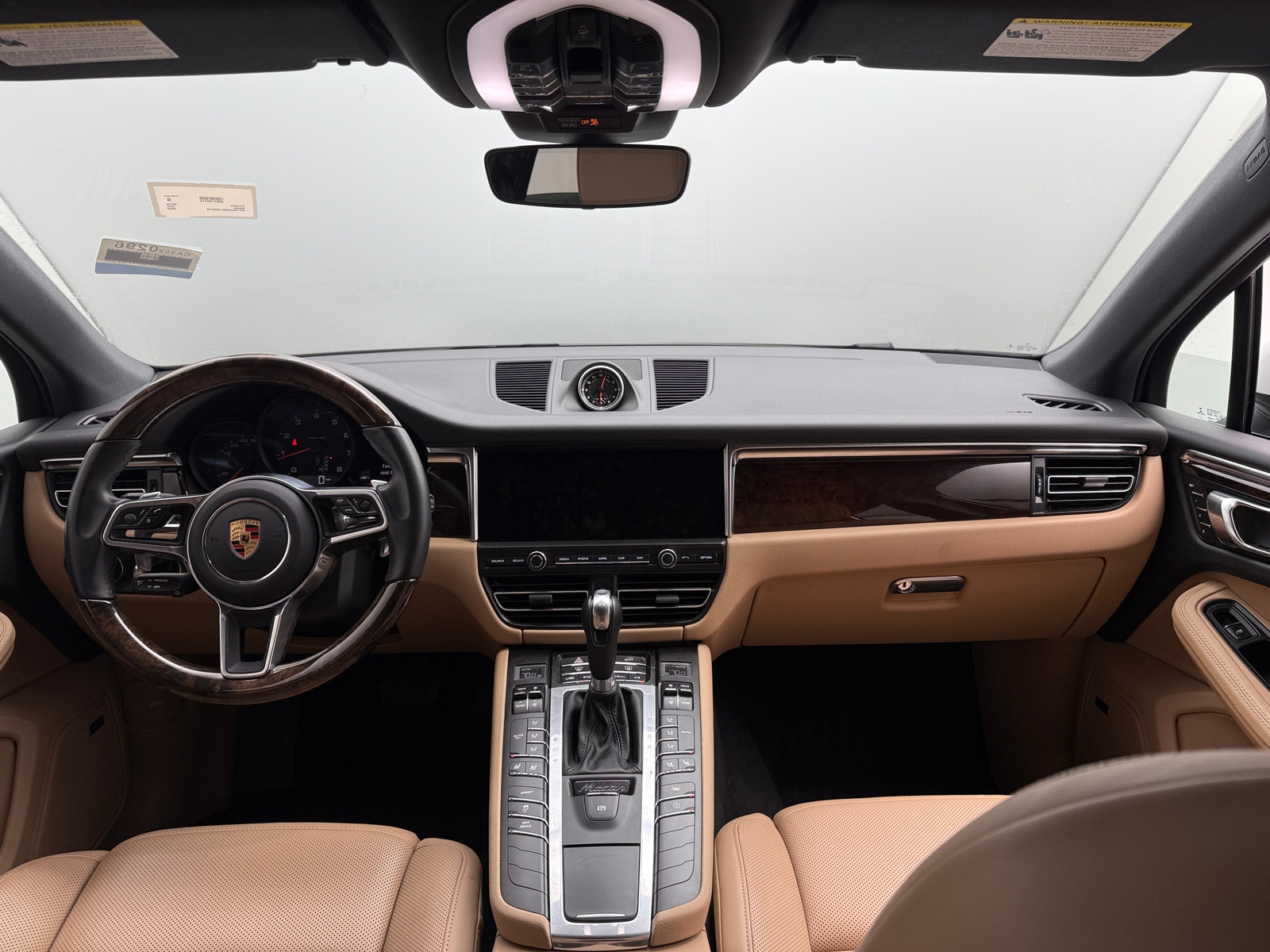 Thumbnail: 2020 Porsche Macan - 2