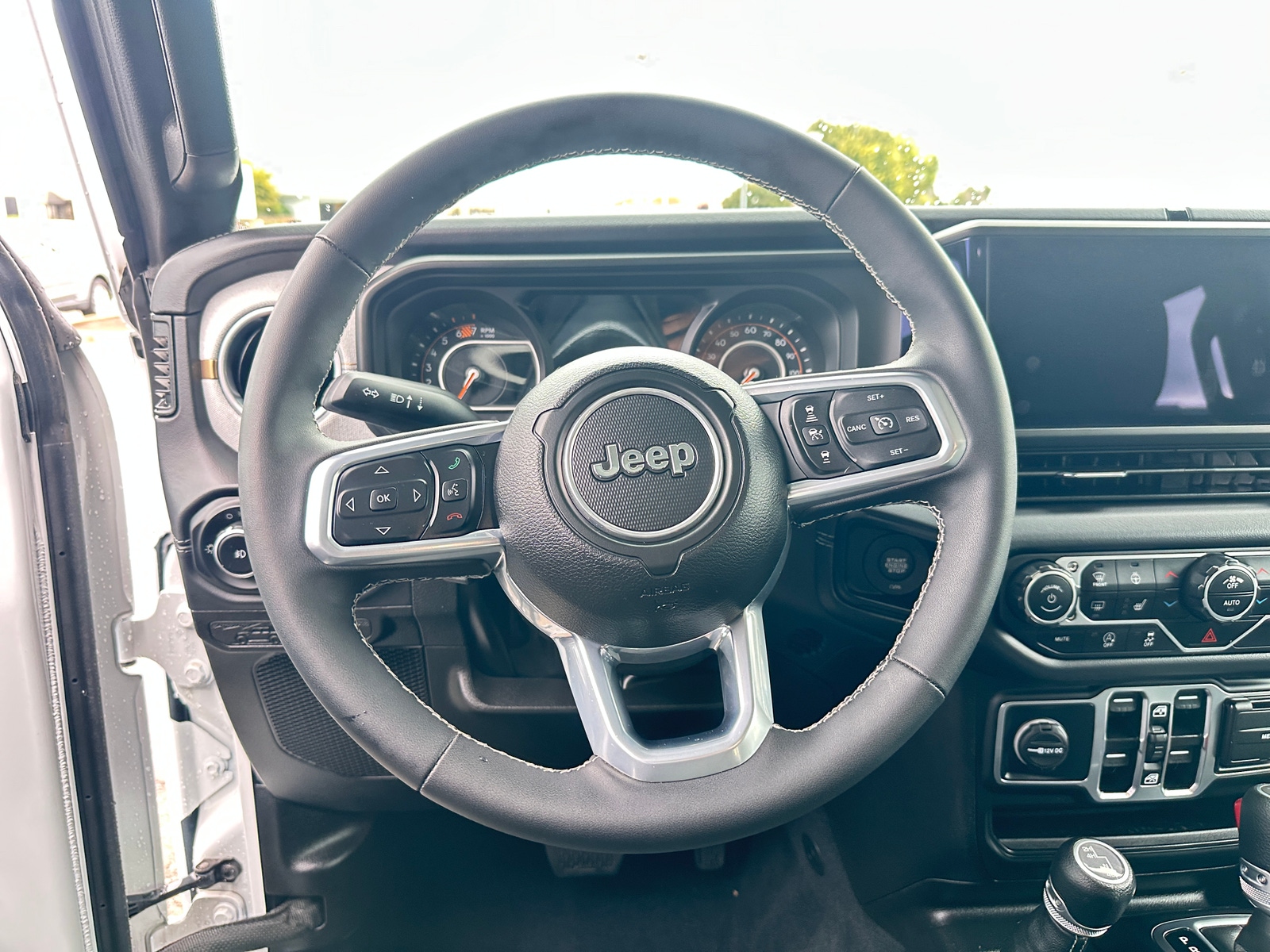 Thumbnail: 2025 Jeep Wrangler - 5