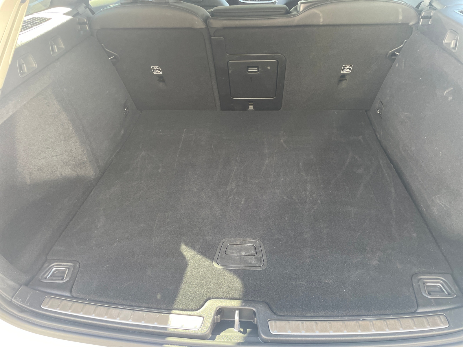 Thumbnail: 2025 Volvo V60 - 5