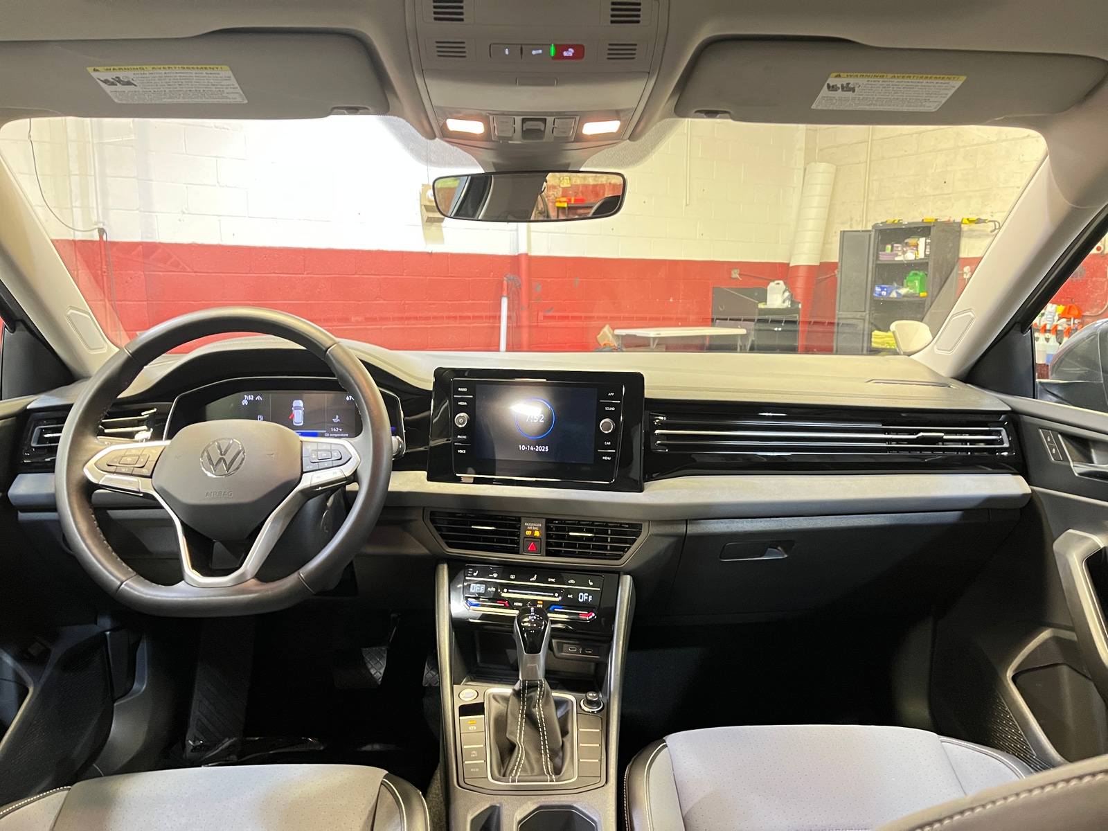 Thumbnail: 2025 Volkswagen Jetta - 3