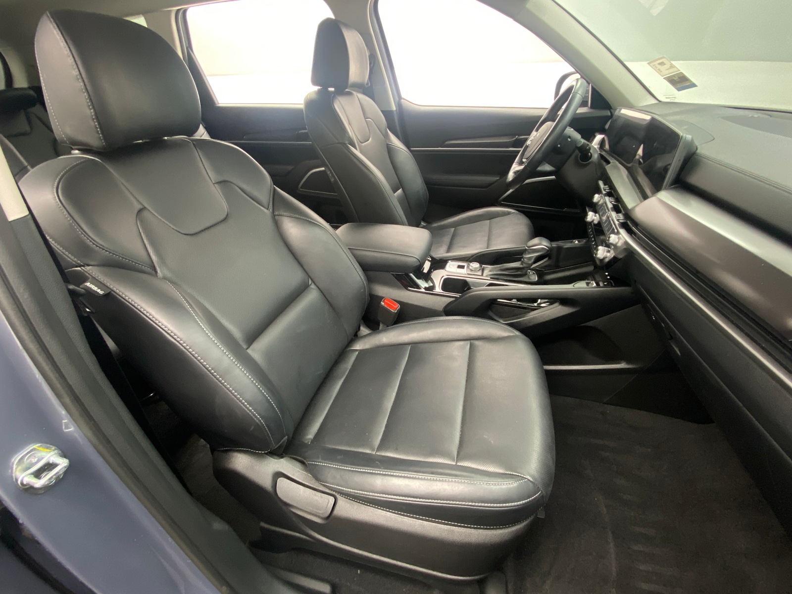 Thumbnail: 2023 Kia Telluride - 2