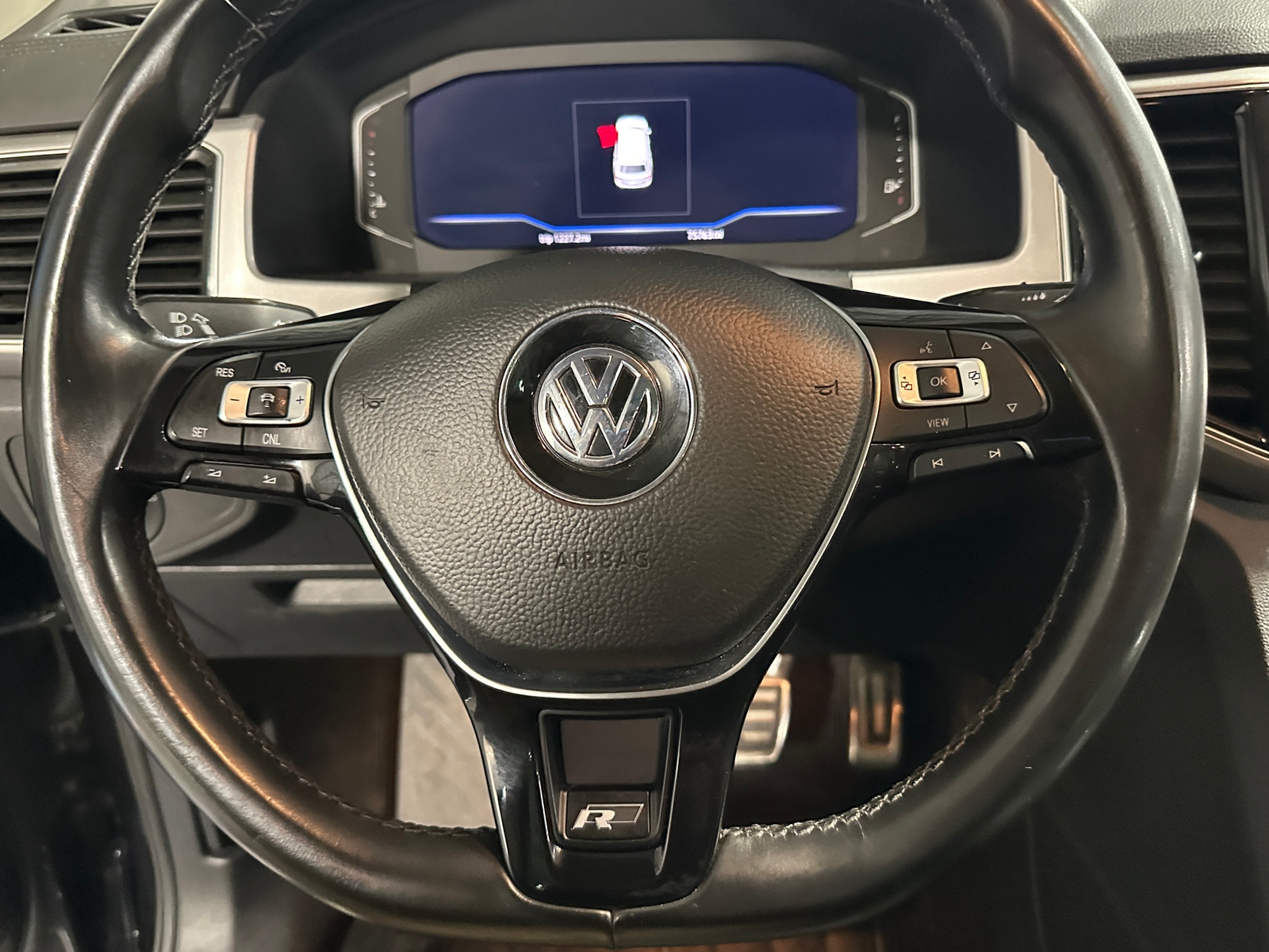 Thumbnail: 2019 Volkswagen Atlas - 4