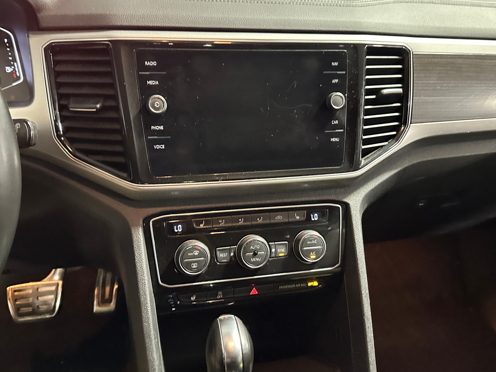 Thumbnail: 2019 Volkswagen Atlas - 3